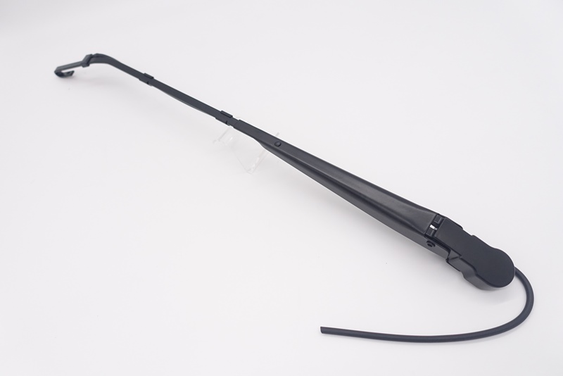 MA7053